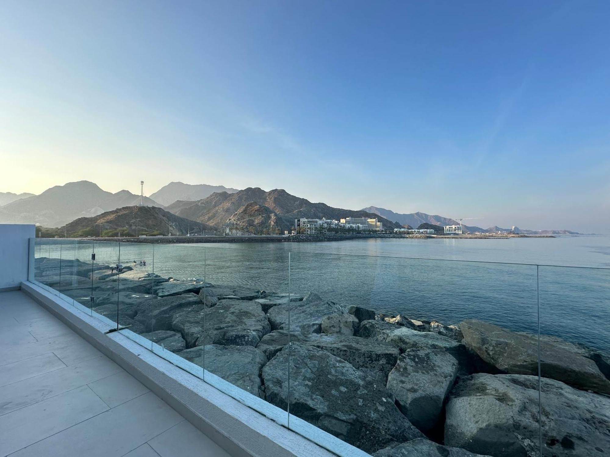 Al Dana Sea View Villa 푸자이라 외부 사진